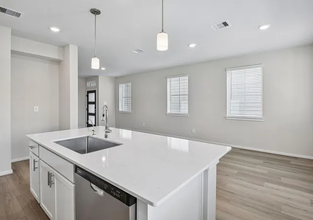 Photo 2 of Single family home for sale at 6328 Sapphire Ocean Dr, Houston, TX 77092 | MLS# 57824495 | Listing updated on 2026-09-18