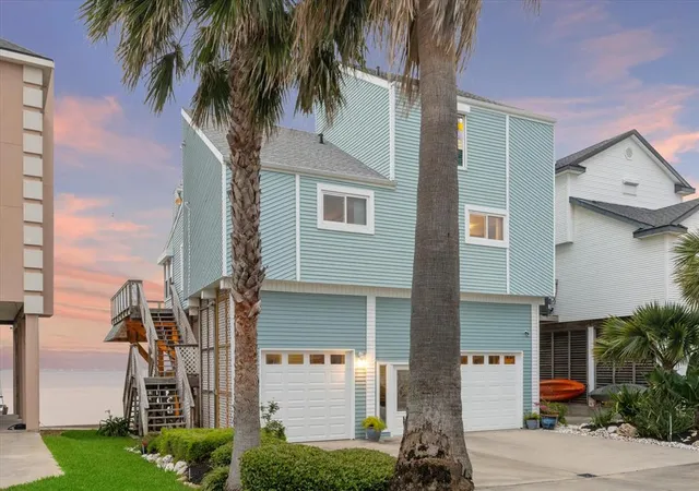 3rd image of 251 Isles End Rd, Galveston, TX 77554 | MLS# 21274059
