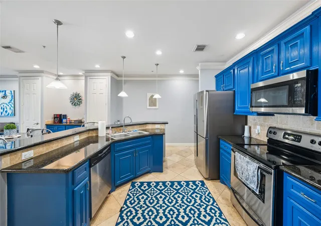 5th image of 7039 Kingston Cove Ln #306, Willis, TX 77318 | MLS# 95235419