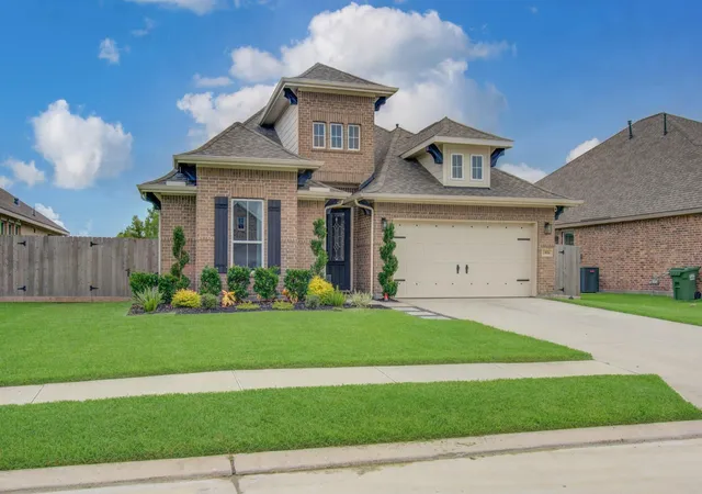 3rd image of 13938 South River Dr, Baytown, TX 77523 | MLS# 73077503