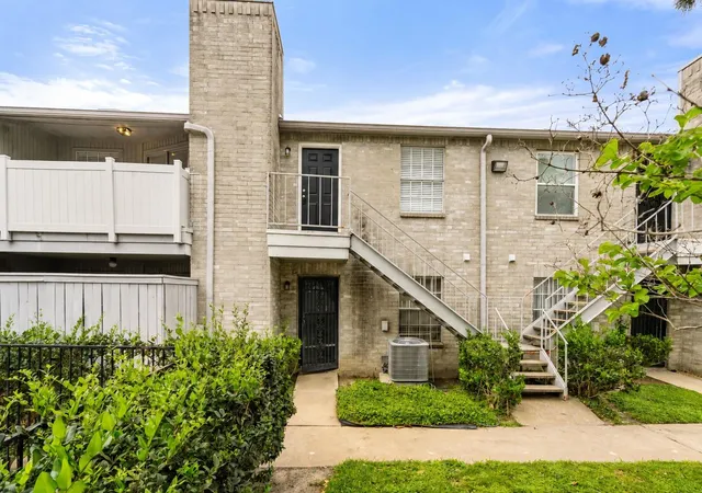 1st image of 10613 Braes Bend Dr #10613C, Houston, TX 77071 | MLS# 69306683