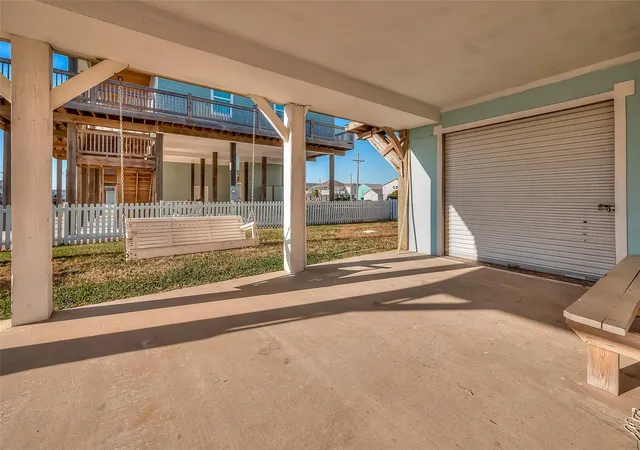 4th image of 2895 Laguna Dr, Port Bolivar, TX 77650 | MLS# 15846451