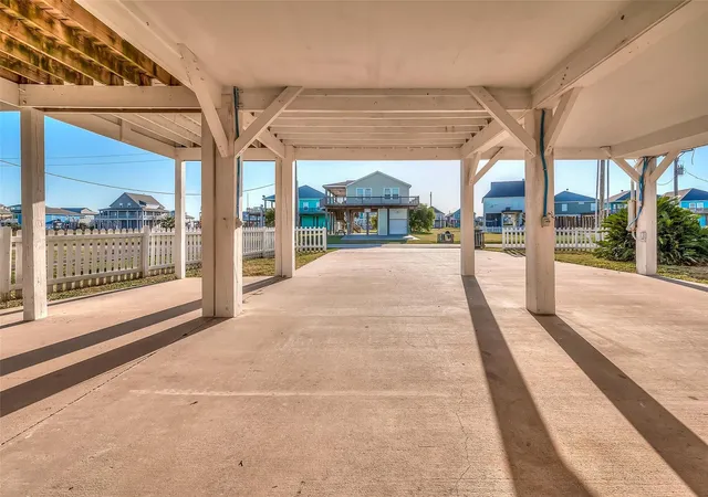 5th image of 2895 Laguna Dr, Port Bolivar, TX 77650 | MLS# 15846451