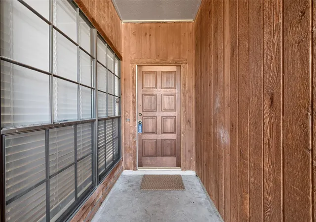 Photo 2 of Single family home for sale at 11410 Sunny Crk Dr, Houston, TX 77066 | MLS# 75756199 | Listing updated on 2026-09-04