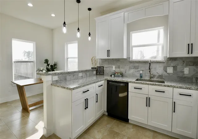 Photo 2 of Sale Pending at 1189 County Road 5100, Cleveland, TX 77327 | MLS# 9148219 | Listing updated on 2026-10-15