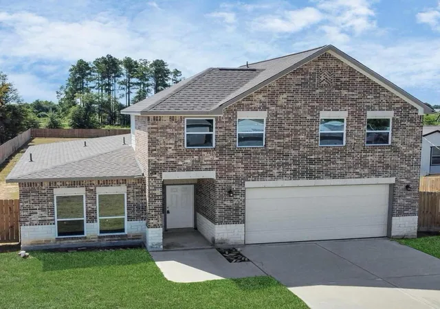 Photo 3 of Sale Pending at 1189 County Road 5100, Cleveland, TX 77327 | MLS# 9148219 | Listing updated on 2026-10-15