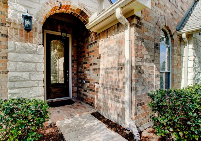 Photo 4 of Single family home for sale at 3327 River Bnd Dr, Rosenberg, TX 77471 | MLS# 93921265 | Listing updated on 2026-08-01