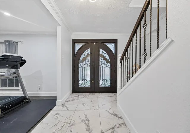 Photo 4 of Sale Pending at 12503 Indian Wells Dr, Houston, TX 77066 | MLS# 87403563 | Listing updated on 2026-08-12