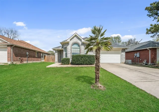 Photo 2 of Single family home for sale at 22614 Willow Branch, Tomball, TX 77375 | MLS# 69819236 | Listing updated on 2026-04-28