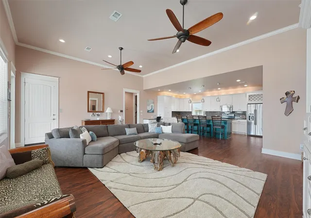 Photo 3 of Single family home for sale at 172 Ocean View Dr, Port Bolivar, TX 77650 | MLS# 25622076 | Listing updated on 2026-09-09
