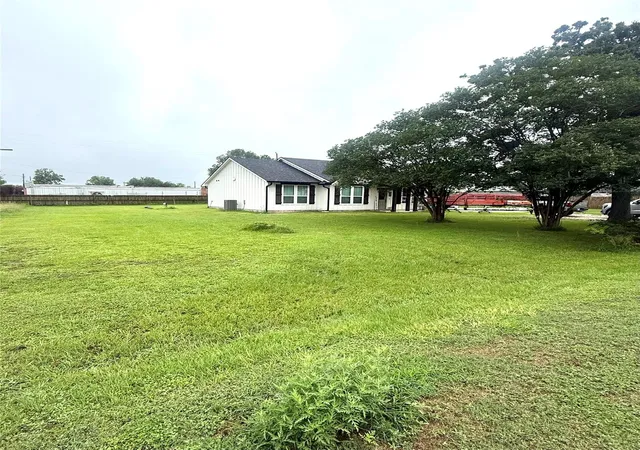 Homes for sale in Iola, TX | 7235 Commerce St, Iola, TX 77861 | MLS# 21629808