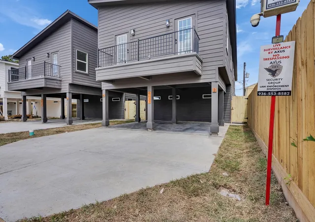 4th image of 4824 Baton Rouge St, Houston, TX 77028 | MLS# 24132654