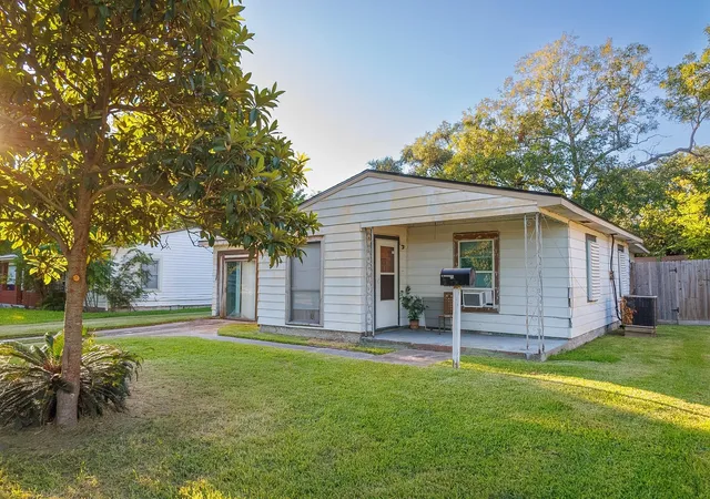 1st image of 1514 1st Ave N, Texas City, TX 77590 | MLS# 22692879