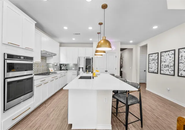 Photo 2 of Single family home for sale at 27809 Ellie Oak Ln, Spring, TX 77386 | MLS# 91294429 | Listing updated on 2026-09-13