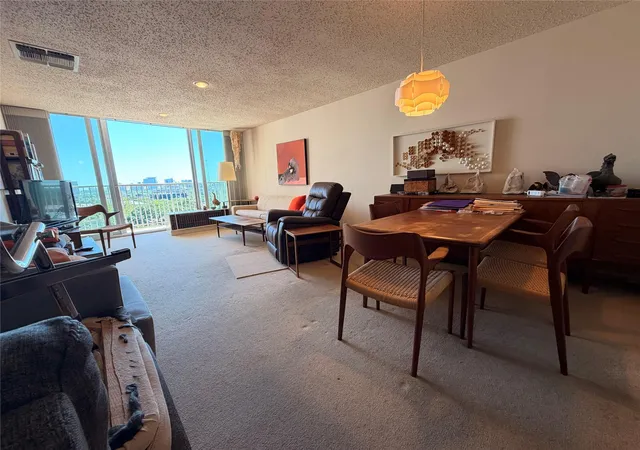 2nd image of 3600 Montrose Blvd #1005, Houston, TX 77006 | MLS# 17390109