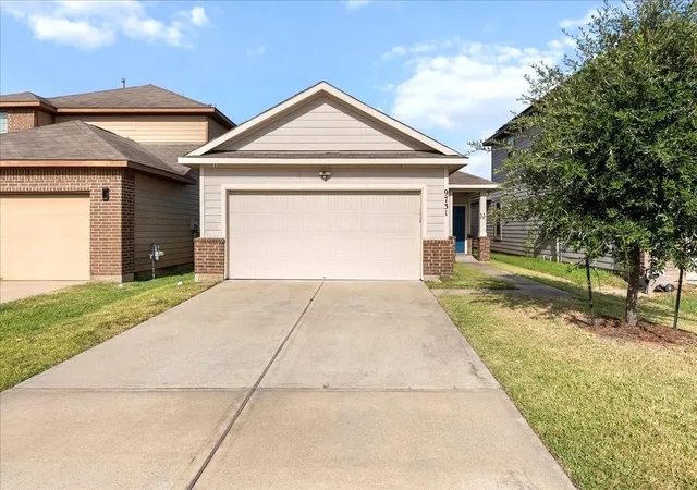 Photo 2 of Single family home for sale at 9731 Colsterdale Ct, Houston, TX 77044 | MLS# 12678936 | Listing updated on 2026-08-28