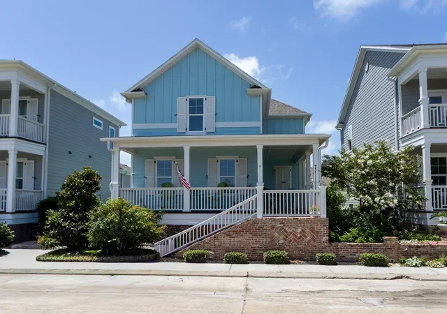 Photo 1 of Single family home for sale at 6 Hammock Trl, Galveston, TX 77554 | MLS# 37806313 | Listing updated on 2026-08-21