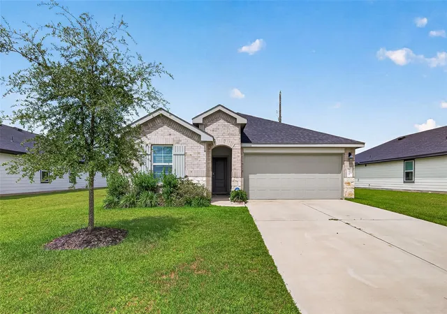 Photo 1 of Single family home for sale at 1143 Buffalograss Trl, Sealy, TX 77474 | MLS# 70985596 | Listing updated on 2026-09-18