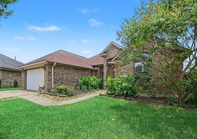 Homes for sale in Richwood, TX | 147 Eagle Nest Ct, Richwood, TX 77566 | MLS# 47865598