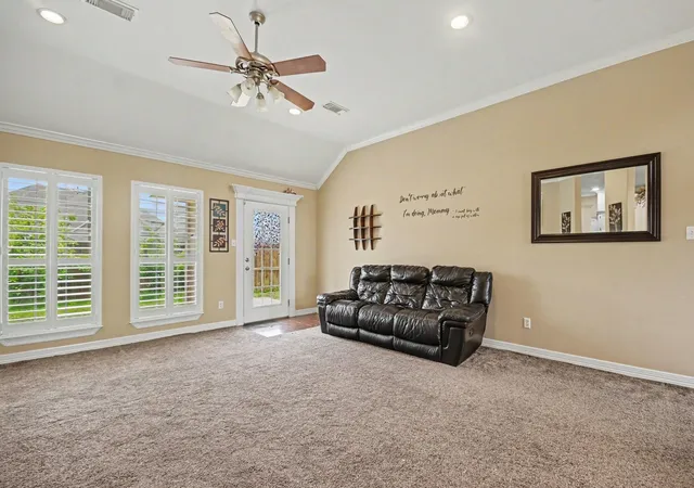 Homes for sale in Richwood, TX | 147 Eagle Nest Ct, Richwood, TX 77566 | MLS# 47865598