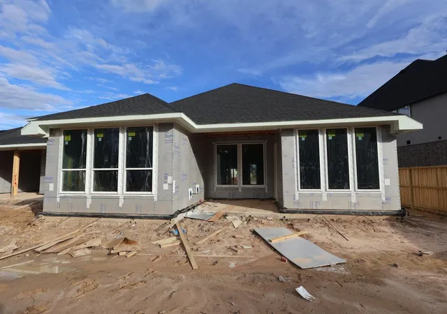 Photo 4 of Sale Pending at 4607 Flintrock Park Dr, Spring, TX 77386 | MLS# 24124267 | Listing updated on 2026-09-23