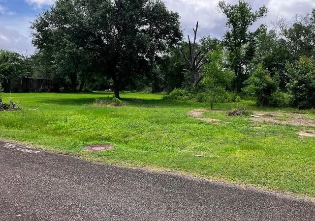 Homes for sale in Bridge City, TX | 785 Young St, Bridge City, TX 77611 | MLS# 16331390