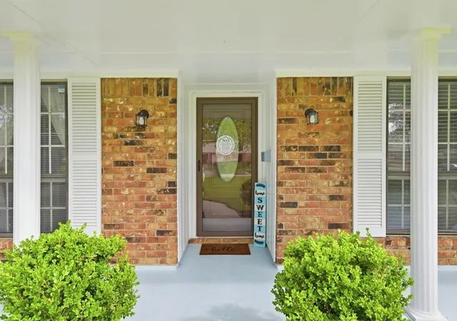 4th image of 59 S Shamrock Ct, Lake Jackson, TX 77566 | MLS# 2233855