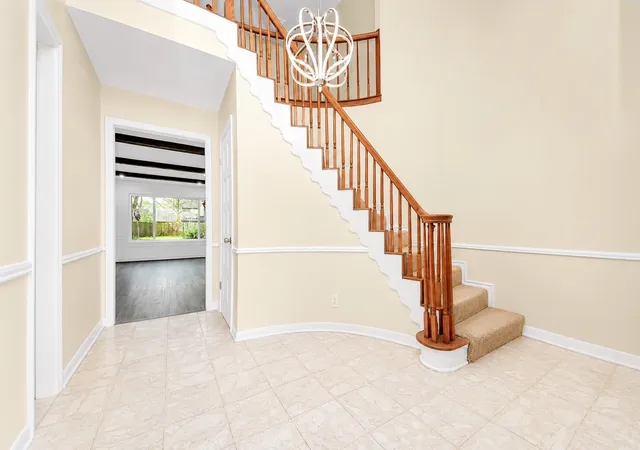 Photo 2 of Sale Pending at 13407 Vestavia Ct, Houston, TX 77069 | MLS# 44267950 | Listing updated on 2026-09-09