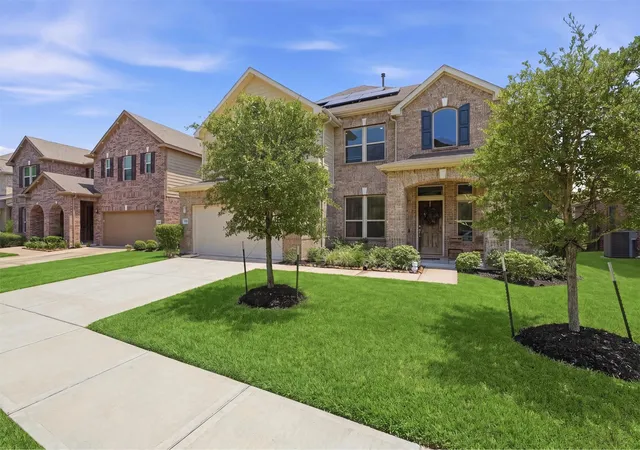 Photo 3 of Single family home for sale at 13202 Twilight Cvs Ct, Houston, TX 77044 | MLS# 16480236 | Listing updated on 2026-08-01