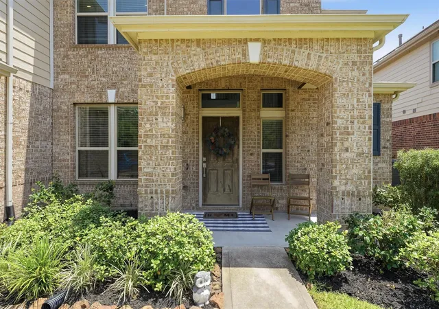 Photo 3 of Single family home for sale at 13202 Twilight Cvs Ct, Houston, TX 77044 | MLS# 16480236 | Listing updated on 2026-08-01