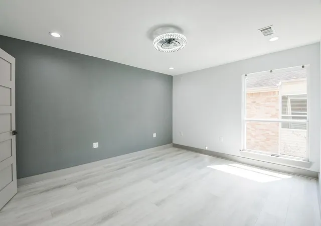 image of 2300 Augusta Dr, Houston, TX 77057