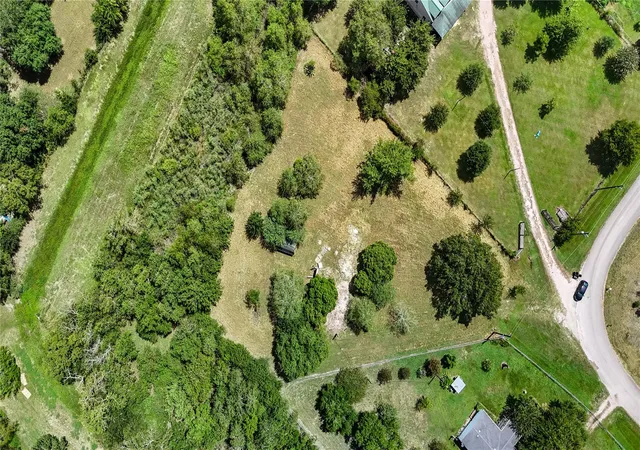 2nd image of 8037 Pesek Ln, Needville, TX 77461 | MLS# 61687184