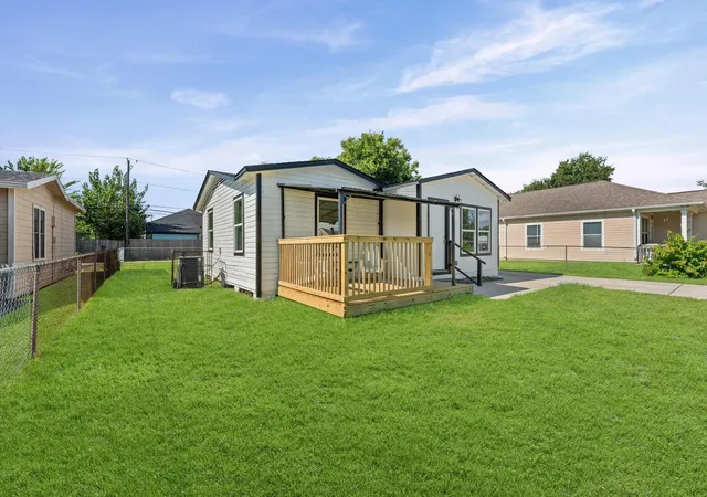 Photo 1 of Single family home for sale at 509 17th Ave N, Texas City, TX 77590 | MLS# 48307701 | Listing updated on 2026-08-30