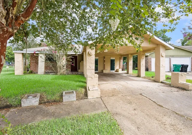 Photo 1 of Single family home for sale at 3530 Ripplebrook Dr, Houston, TX 77045 | MLS# 26940989 | Listing updated on 2026-09-22