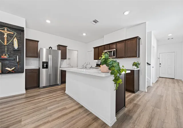 4th image of 1119 Dewberry Downs Ln, Houston, TX 77090 | MLS# 75032696