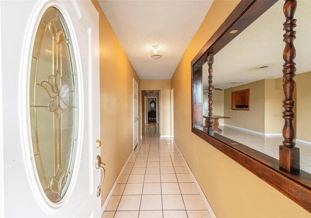 Photo 3 of Single family home for sale at 5206 Ave L, Galveston, TX 77551 | MLS# 46202262 | Listing updated on 2026-08-29