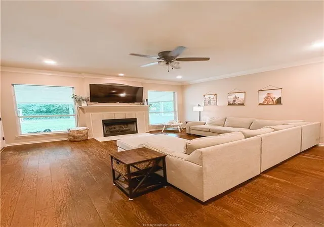 Photo 2 of Single family home for sale at 52 Fairway Dr, Normangee, TX 77871 | MLS# 94314131 | Listing updated on 2026-08-25