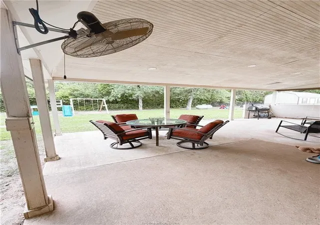 Photo 4 of Single family home for sale at 52 Fairway Dr, Normangee, TX 77871 | MLS# 94314131 | Listing updated on 2026-08-25