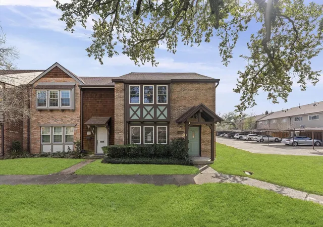 1st image of 10556 Hammerly Blvd #328, Houston, TX 77043 | MLS# 81571062