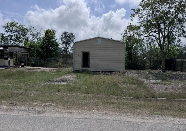 3rd image of 706 Cedar St S, Matagorda, TX 77457 | MLS# 26571571