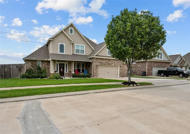 1st image of 9723 Suffolk Downs Dr, Baytown, TX 77523 | MLS# 6299176