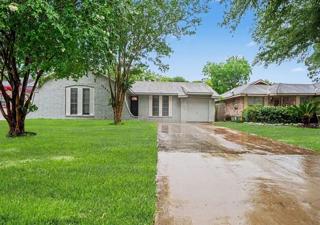 Homes for sale in Houston, TX | 11231 Tamworth Dr, Houston, TX 77016 | MLS# 72698421
