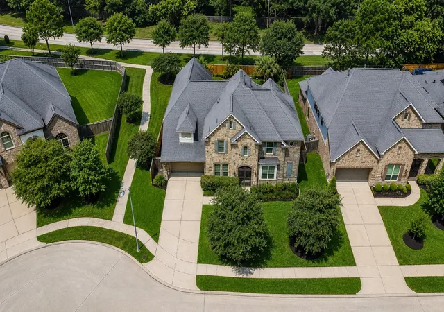 2nd image of 17607 Sycamore Shoals Ln, Humble, TX 77346 | MLS# 72634202