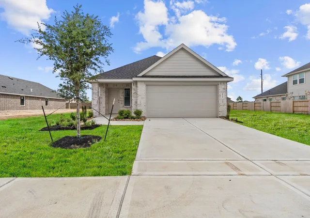 Photo 2 of Single family home for sale at 21730 Piazza Maggiore Ln, Tomball, TX 77447 | MLS# 10305169 | Listing updated on 2026-09-16