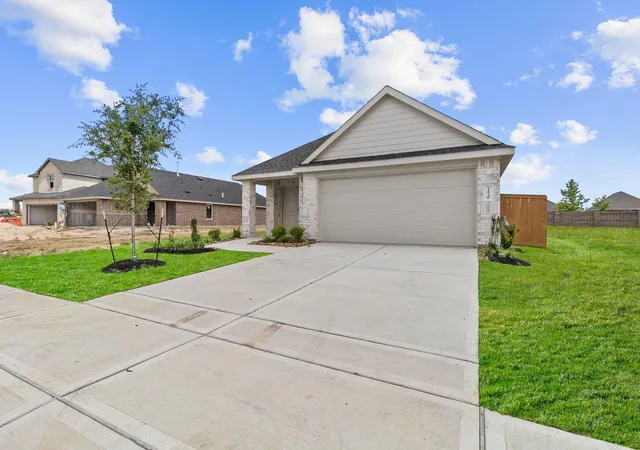 Photo 3 of Single family home for sale at 21730 Piazza Maggiore Ln, Tomball, TX 77447 | MLS# 10305169 | Listing updated on 2026-09-16