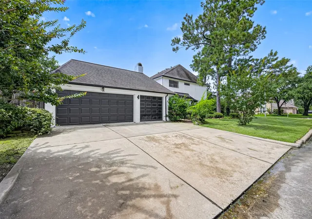 Photo 3 of Single family home for sale at 15618 Banty Fls Ct, Houston, TX 77068 | MLS# 88664812 | Listing updated on 2026-09-22