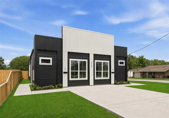 1st image of 7900 Bowen St #A-B, Houston, TX 77051 | MLS# 49111646