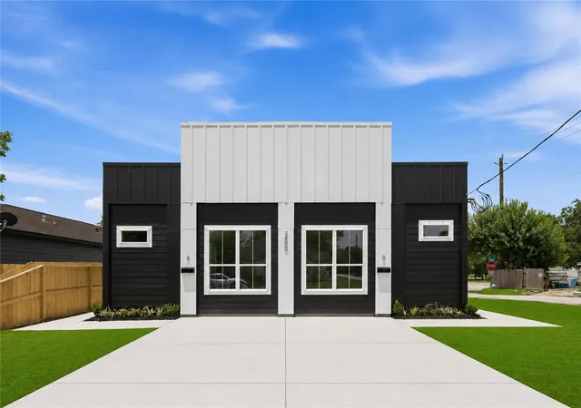 3rd image of 7900 Bowen St, Houston, TX 77051
