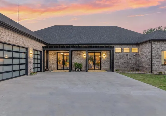 Photo 3 of Single family home for sale at 255 Private Road 5941, Emory, TX 75440 | MLS# 62814936 | Listing updated on 2026-08-26