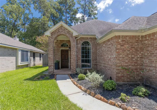Photo 2 of Single family home for sale at 12506 Lakeview Dr, Montgomery, TX 77356 | MLS# 81004575 | Listing updated on 2026-09-12
